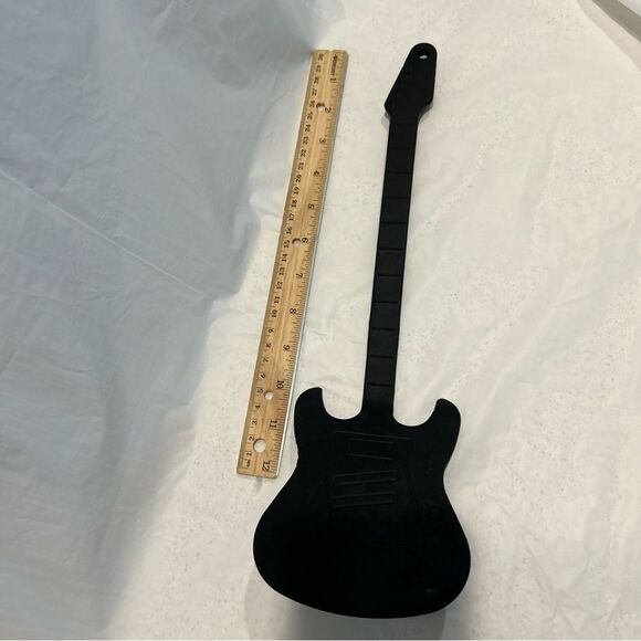 guitar Shaped spatula, Black Silicone - Picture 5 of 6